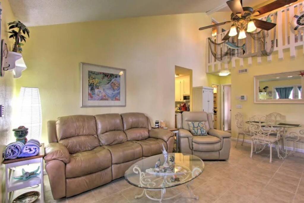 Cheerful 1-Bedroom Townhouse With Spacious Loft Panama City Beach Kültér fotó